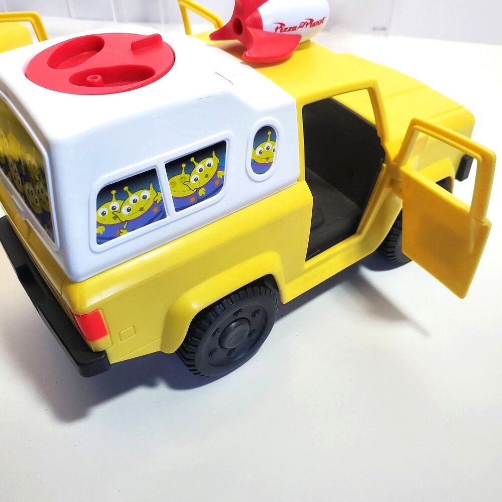 Toy Story 3 Pizza Planet Truck Playset Figures Woody Alien Dog Lot - Picture 4 of 16